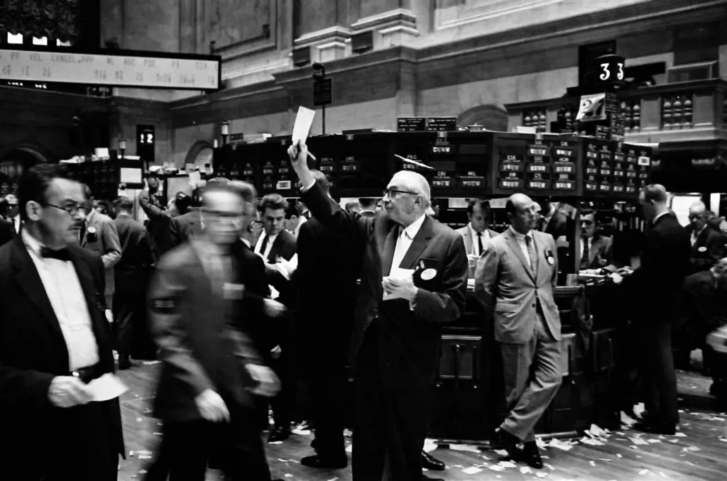 Trading floor na giełdzie NYSE w roku 1963