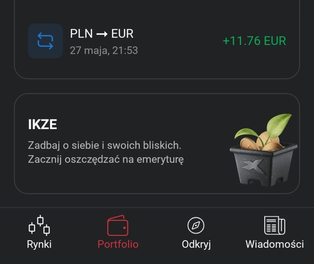 Interfejs XTB z transakcją PLN-EUR i sekcją IKZE z ikoną roślinki